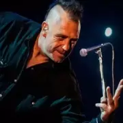 Histórico: La calle de Rosario que inmortalizará el nombre de Ricardo Iorio en el corazón del rock