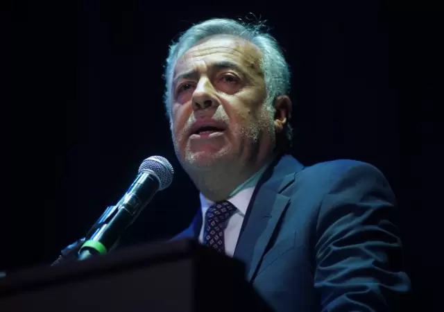 Alfredo Cornejo en el Consejo de Mayo