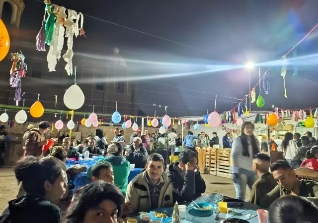 El acto de servir es una experiencia rec�proca: "Uno cree que va a servir, pero realmente se recibe mucho m�s" (F. Piazza)