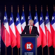 El candidato Kast revela sus 3 prioridades: orden, economía e inmigración ilegal