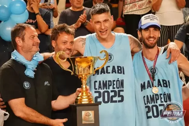 La felicidad de Berman, junto a Nicolás Popón, titular de la FBPM.