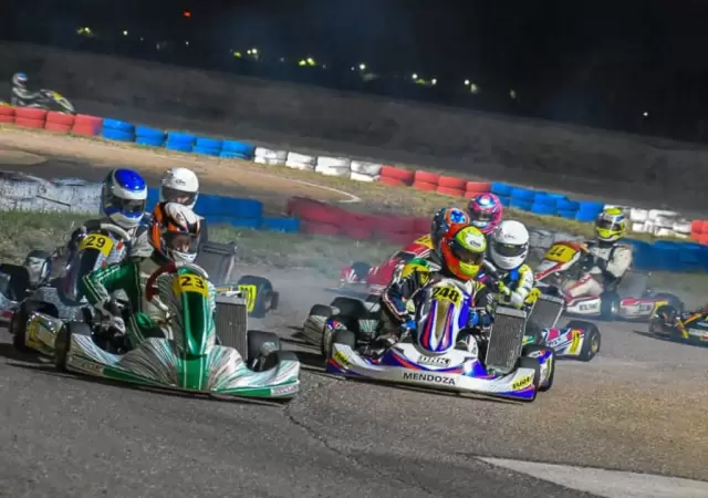 Se corre una fecha muy especial del karting provincial en San Mart�n.