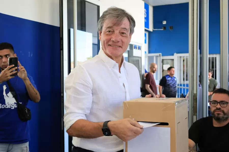 Chapini pas� por las urnas
