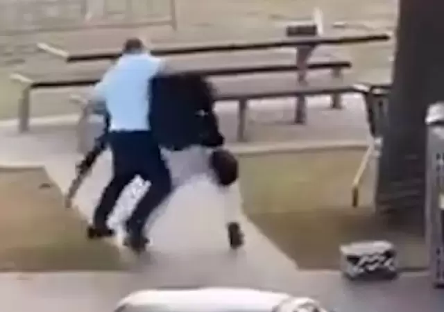 El video del hombre que enfrent� a los terroristas en Australia.