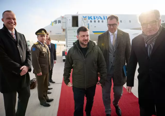 Zelenski llegando a Berl�n.