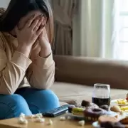 No es solo comida: el detonante emocional de los trastornos alimentarios en las fiestas de fin de año