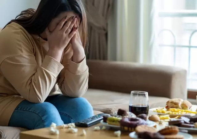 Los trastornos de la conducta alimentaria y consejos para manejarlo durante las fiestas.