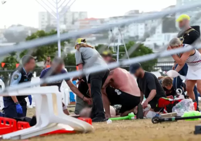 Tiroteo en una playa de Australia: imputaron al tirador.
