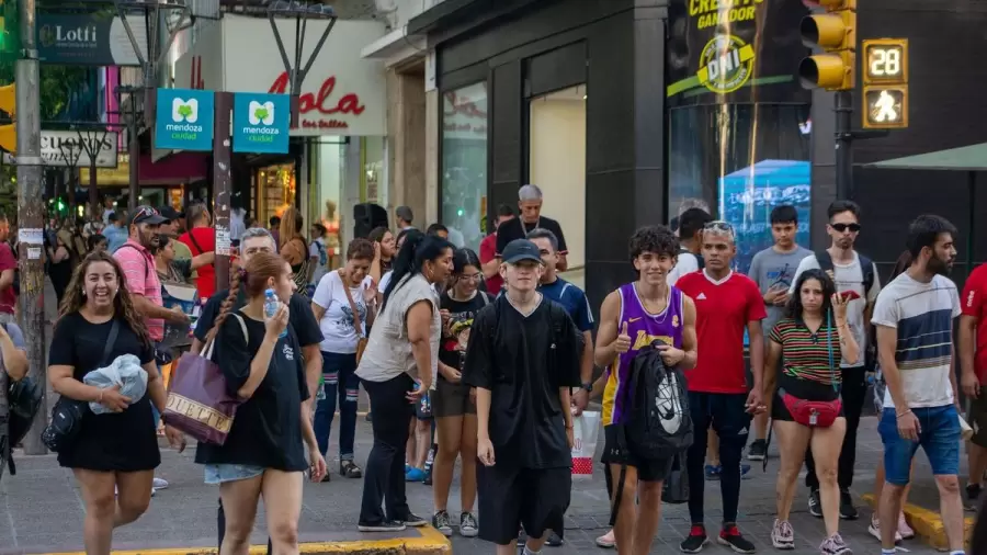 La atenci�n en los comercios de Mendoza ser� hasta las 14 horas