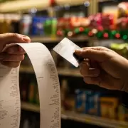 Compras navide�as 2025: Alerta por deuda con tarjetas de cr�dito