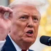 Trump amplía la prohibición de ingreso a más de 30 naciones