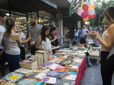 Las veredas c�ntricas se cubren de literatura