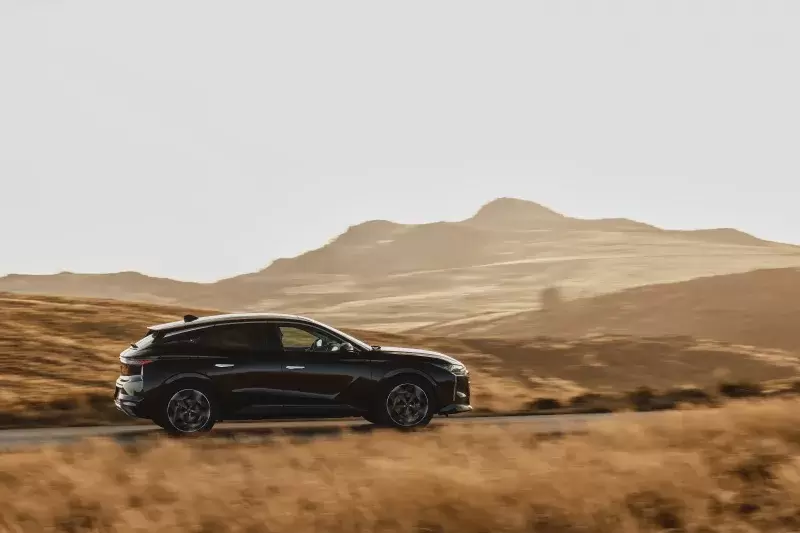 DS Nº4: el auto con Inteligencia Artificial y 450 km de autonomía