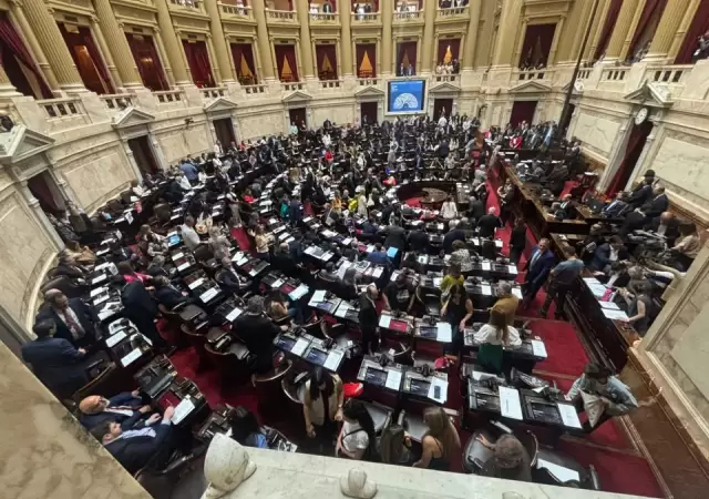 Diputados en sesi�n plenaria