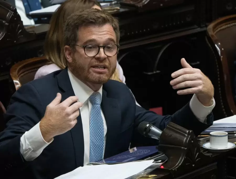 Nicol�s Massot, de Integraci�n Federal