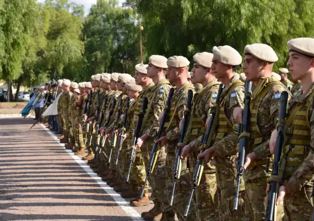 Preocupaci�n en el Ej�rcito por los suicidios