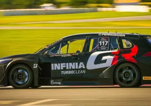 Mat�as Rossi, nuevo campe�n del TC2000