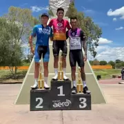 Festejo en Lavalle: El equipo de Godoy Cruz brill� en la temporada de ruta y prosigue con su gran a�o