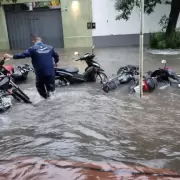 Desastre climático en Corrientes: "se cayó el cielo" y hay familias con el agua al cuello
