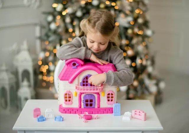 Cuidado en Navidad: los 3 juguetes que parecen inofensivos pero pueden ser mortales.