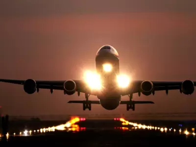 Cielos sin rastro: la desregulaci�n ahora permite vuelos nocturnos para aviaci�n civil sin la obligaci�n de presentar un plan de vuelo oficial.