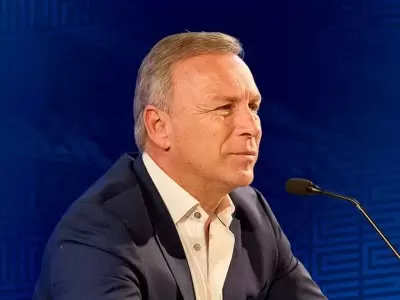 Fassi vuelve a estar en el poder.
