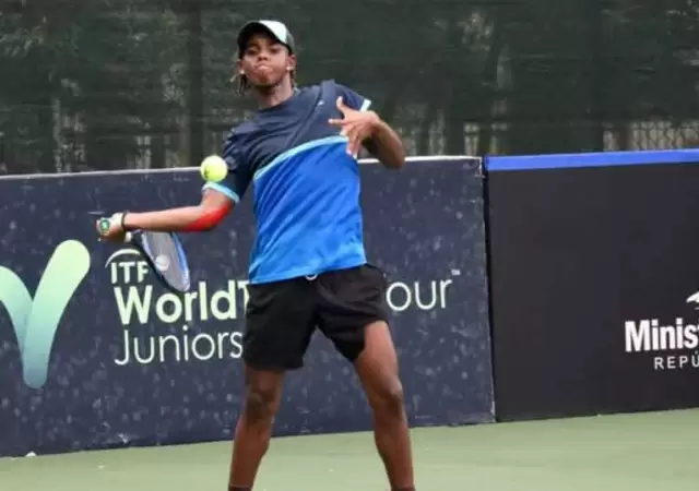 El dominicano Maikel Villalona