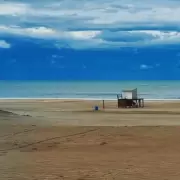 Una mujer realiz� un rito umbanda en la playa y arroj� su propio dedo al mar