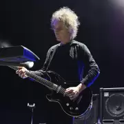 Tristeza mundial: falleci� un m�sico clave de The Cure y lo despedimos con sus mejores canciones