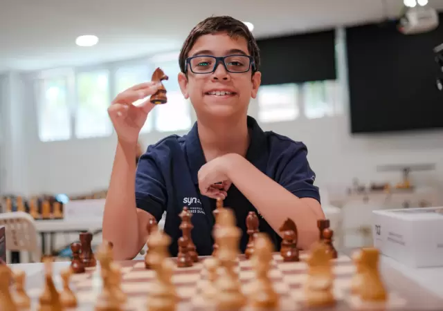 El argentino super� los 2500 puntos en las tres modalidades y asombra a la �lite mundial.
