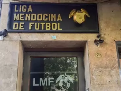 Liga Mendocina de F�tbol en medio de la pol�mica.