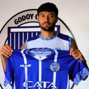 Camilo Alessandria firmó con Godoy Cruz y ya se entrena bajo las órdenes de Toedtli
