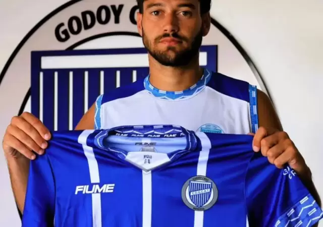 Camilo Alessandria, nuevo refuerzo del Tomba.