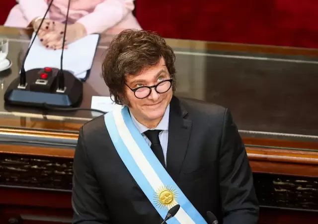 La "mesa chica" del Ejecutivo entiende que no hay margen para el receso prolongado.