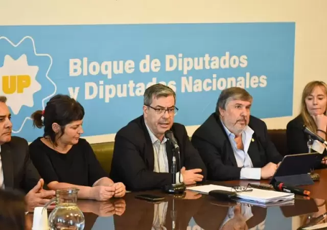 Diputados y senadores peronistas