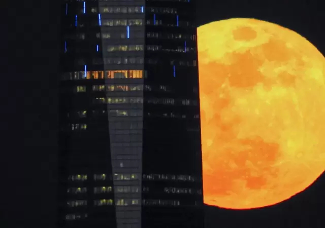 La luna del lobo ser� la primera superluna de 2026.