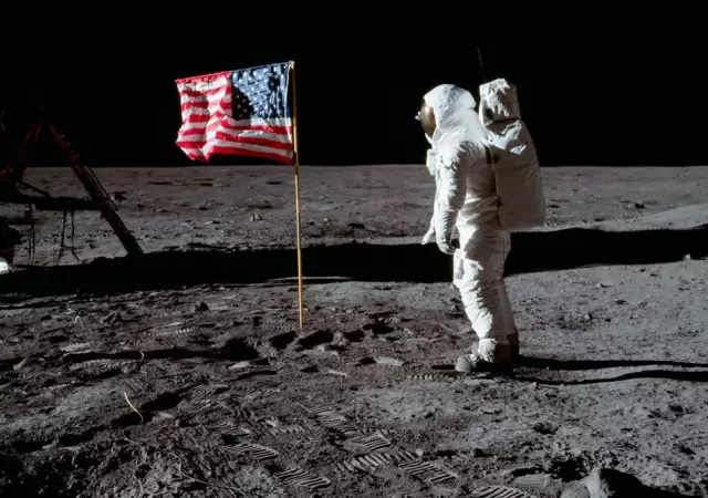 Reid Wiseman, Victor Glover, Christina Koch y Jeremy Hansen son los astronautas que ir�n a la Luna en la misi�n Artemis II