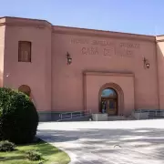 Por qué los museos más importantes del mundo cobran entrada en 2026