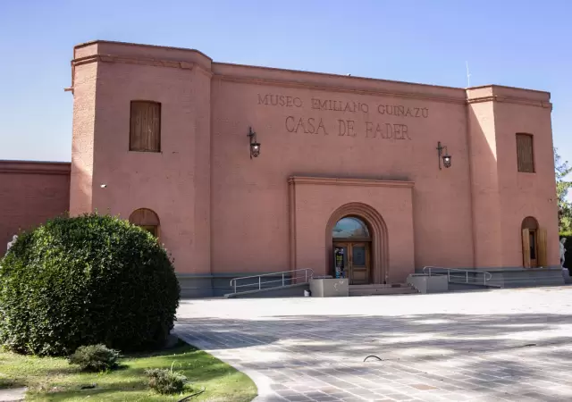 Museo Provincial de Bellas Artes Emiliano Gui�az�-Casa de Fader.