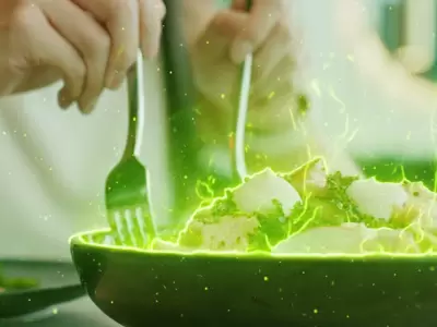 Los alimentos contienen potasio. Por lo tanto, tienen radiaci�n.