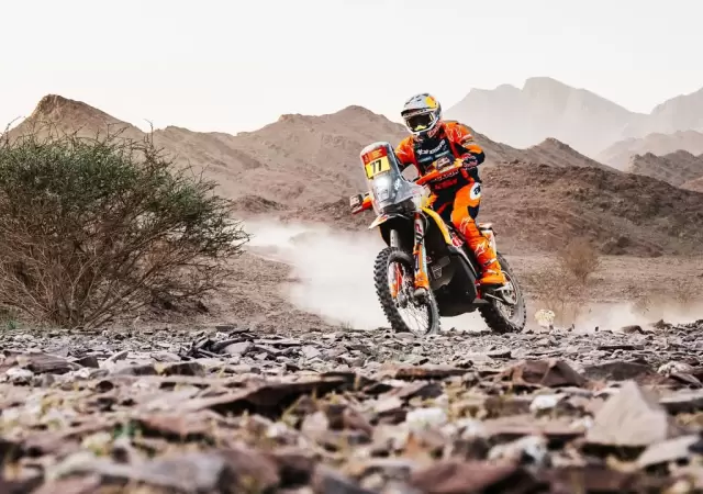 Luciano Benavidez est� en el top 5 de la general de motos.