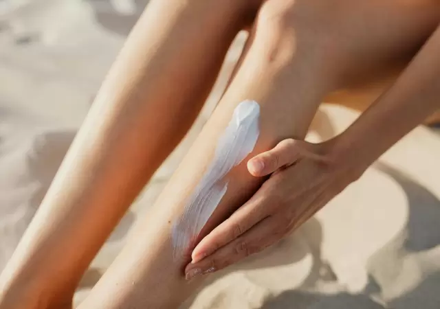 Especialista advierte sobre riesgos de fotosensibilidad en tratamientos oncol�gicos durante el verano.