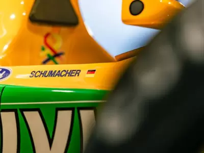 El auto con el que Schumacher gan� su primera carrera, se vende.