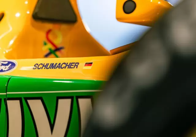 El auto con el que Schumacher gan� su primera carrera, se vende.