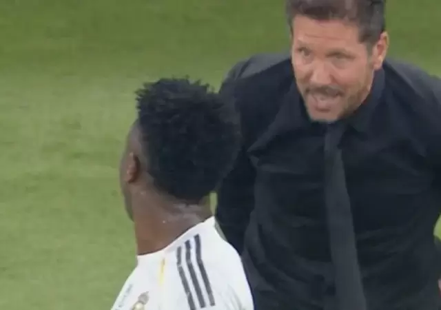 Simeone y Vini jr, cara a cara.