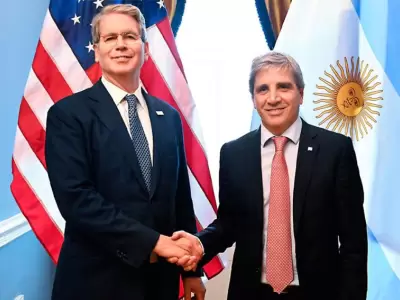 El secretario del Tesoro, Scott Bessent, y el ministro de Econom�a argentino, Luis Caputo. (Foto: archivo web)