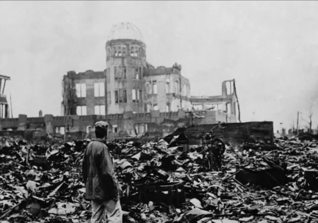Las ciudades bombardeadas en 1945 rechazaron el intento de la primera ministra, Sanae Takaichi.