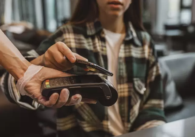 Por qu� cada vez m�s personas quedan atrapadas pagando solo el m�nimo.