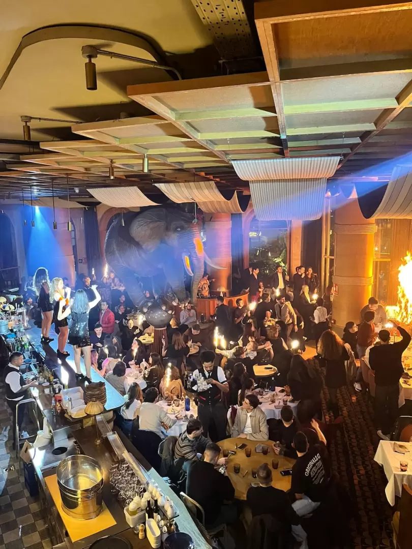 A 10 d�as de la tragedia en Suiza: fuego y caos en un exclusivo local de la Castellana por un show con bengalas