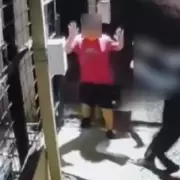 No se resisti�, levant� las manos y lo mataron de un tiro en la cabeza durante un robo
